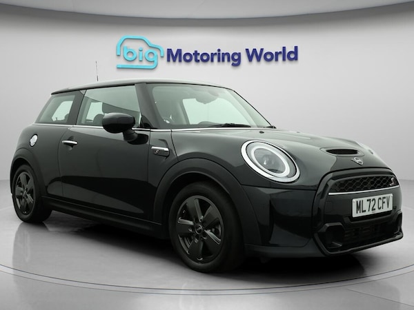 Used MINI Hatch 2022 for sale - 76246489: Photo 1