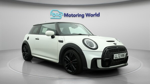 Used MINI Hatch 2023 for sale - 76284053: Photo 2