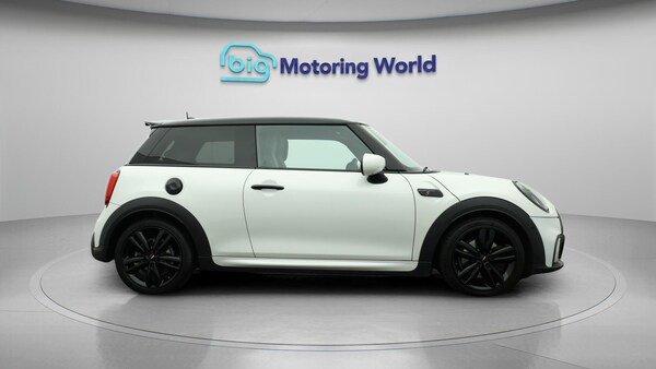 Used MINI Hatch 2023 for sale - 76284053: Photo 9