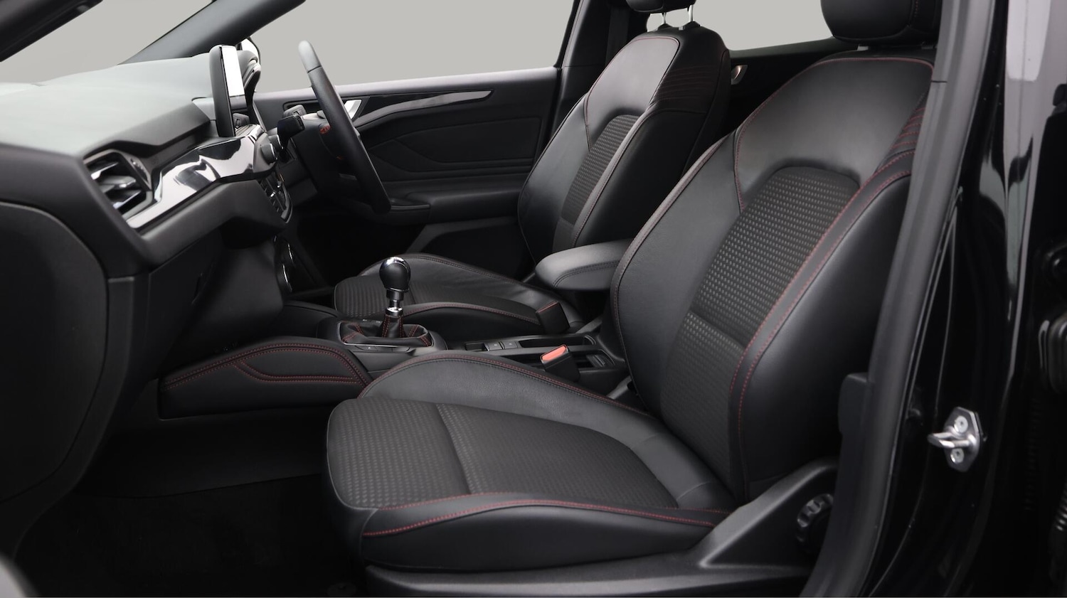 Used Ford Focus 2021 for sale - 76071636: Photo 21