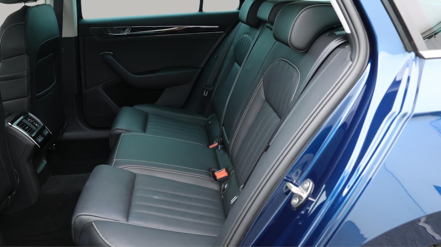 Used Skoda Superb 2021 for sale - 76152000: Photo 17