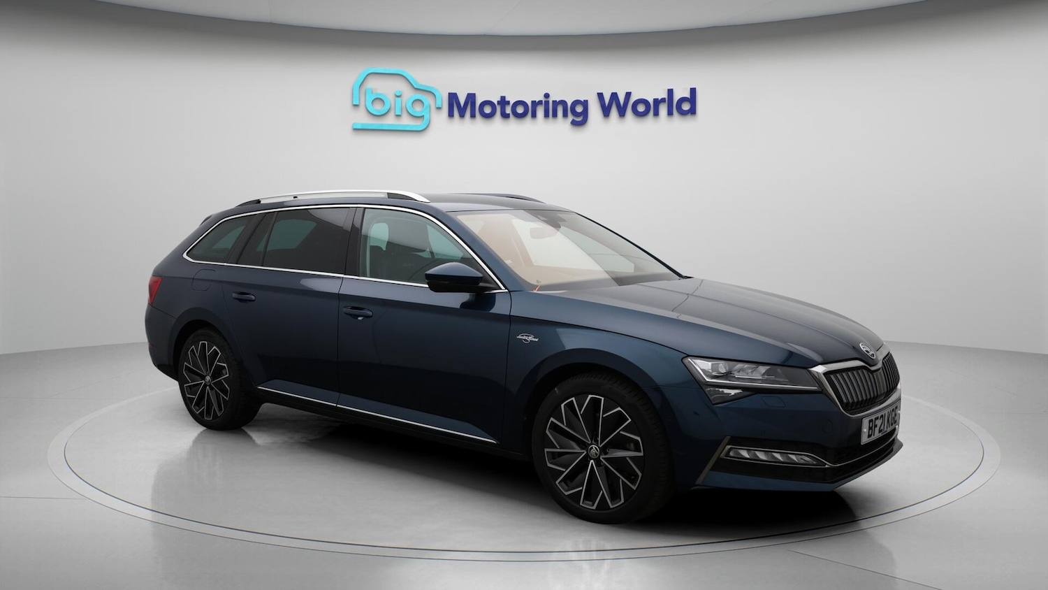 Used Skoda Superb 2021 for sale - 76152000: Photo 2