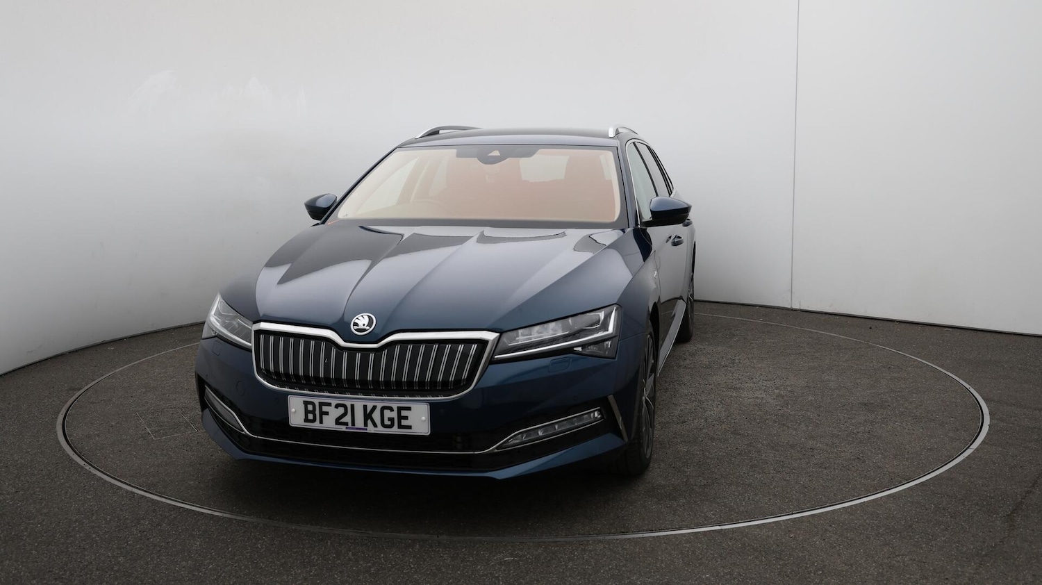 Used Skoda Superb 2021 for sale - 76152000: Photo 41