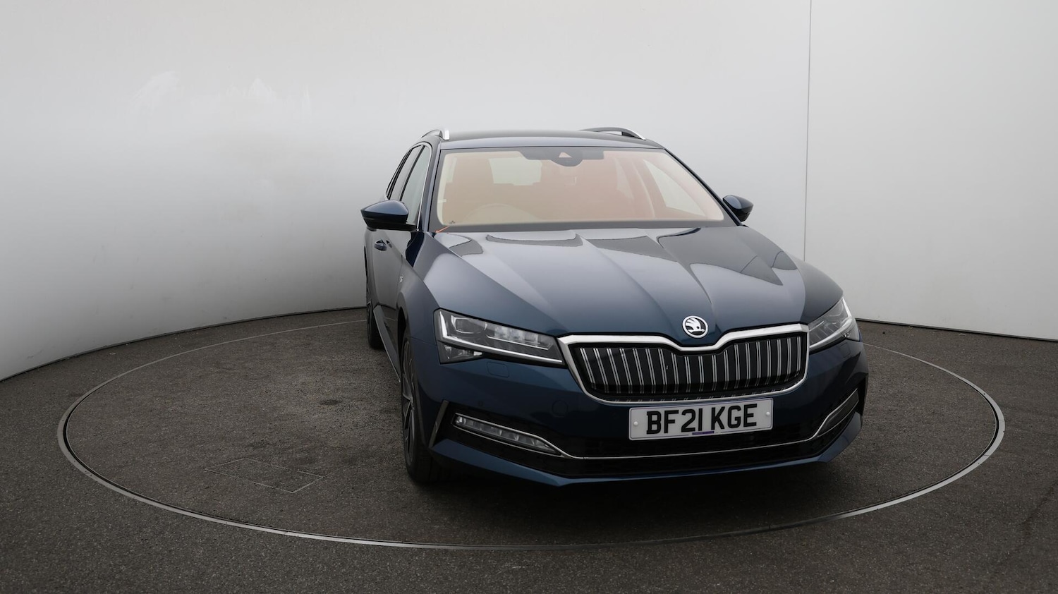 Used Skoda Superb 2021 for sale - 76152000: Photo 44