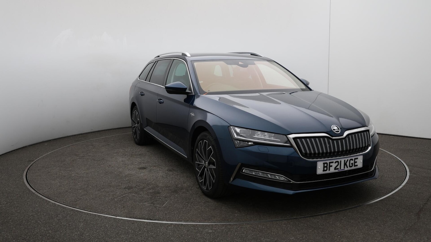 Used Skoda Superb 2021 for sale - 76152000: Photo 45