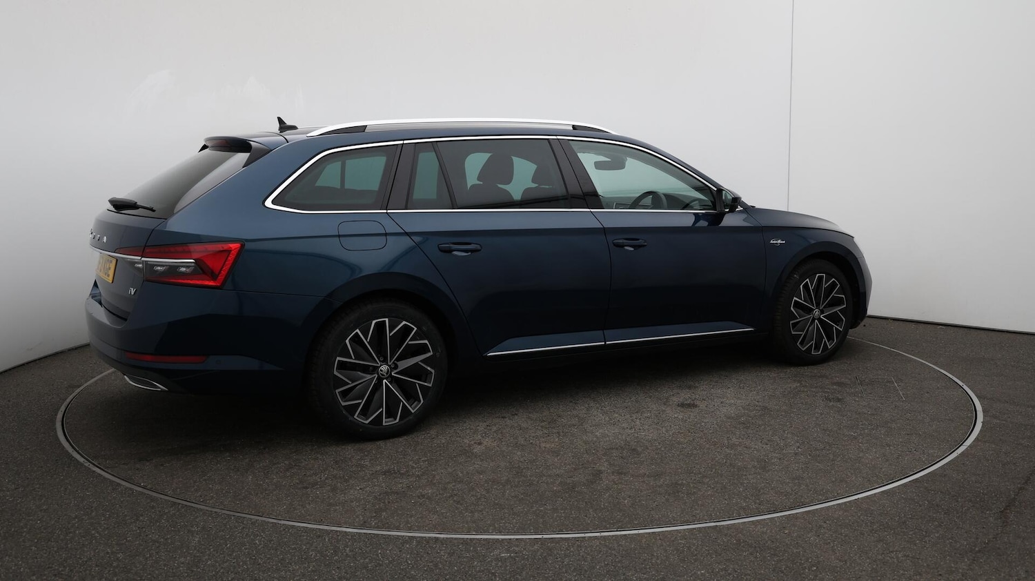 Used Skoda Superb 2021 for sale - 76152000: Photo 55