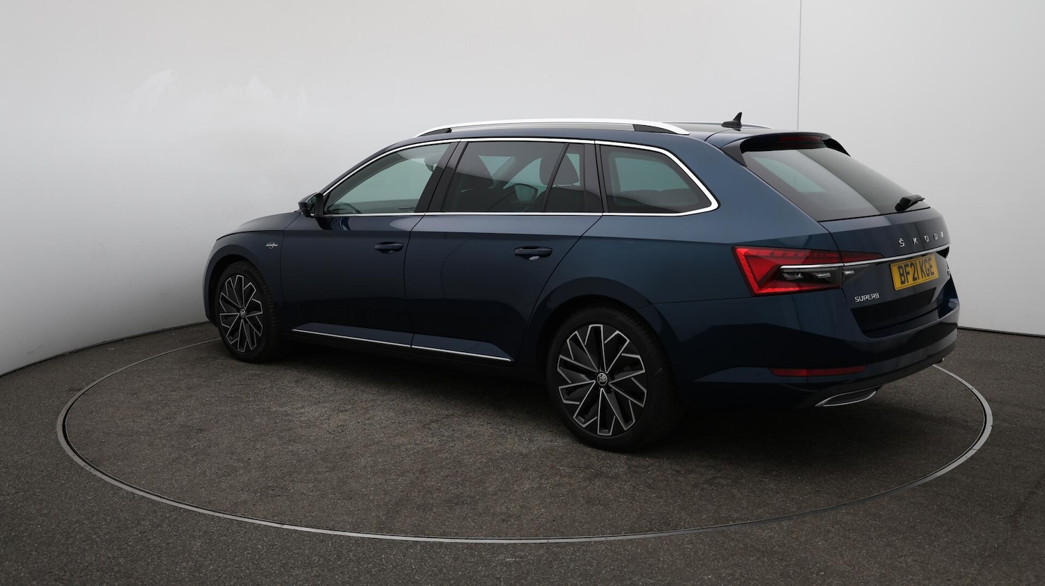 Used Skoda Superb 2021 for sale - 76152000: Photo 66