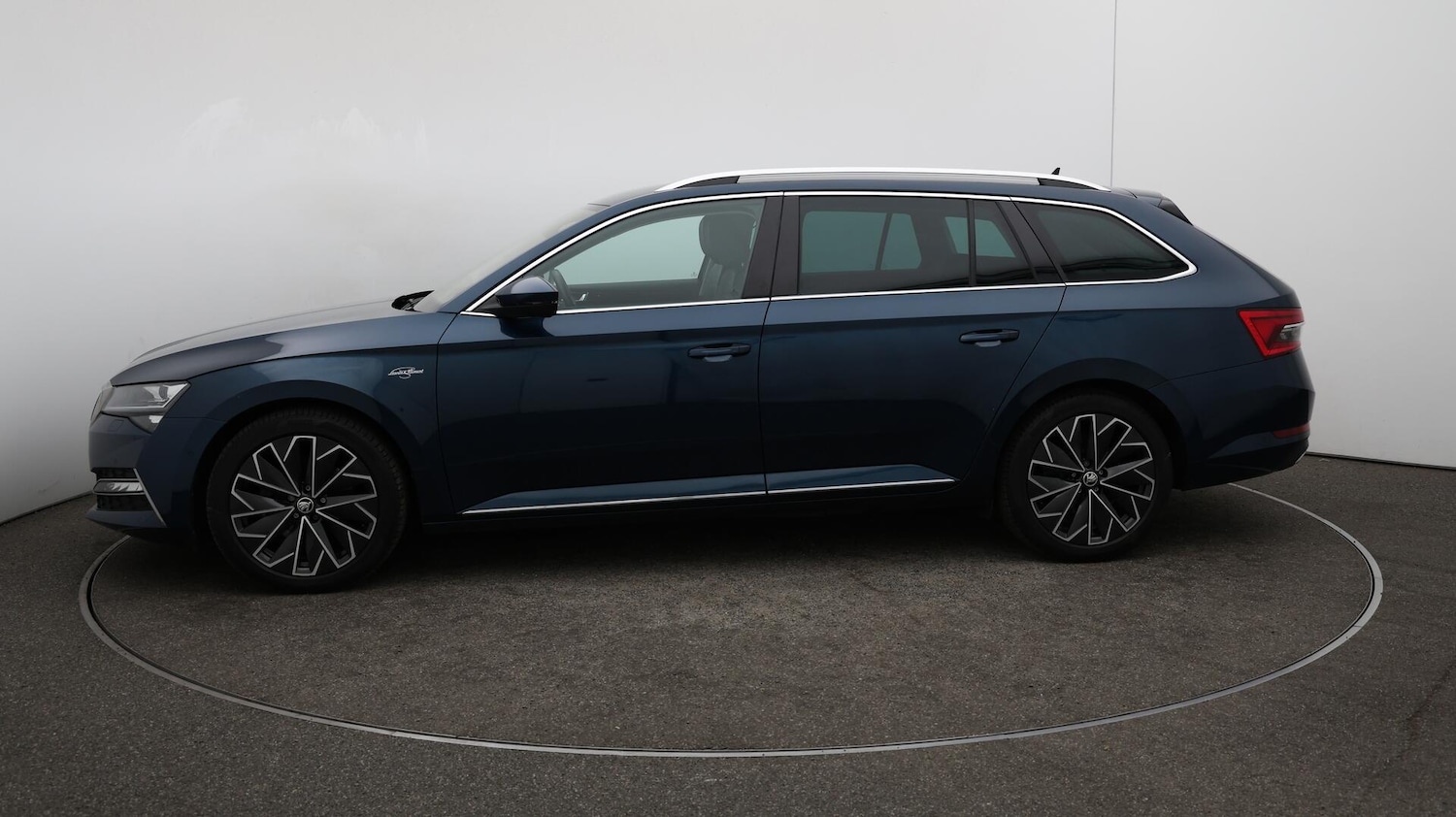 Used Skoda Superb 2021 for sale - 76152000: Photo 68