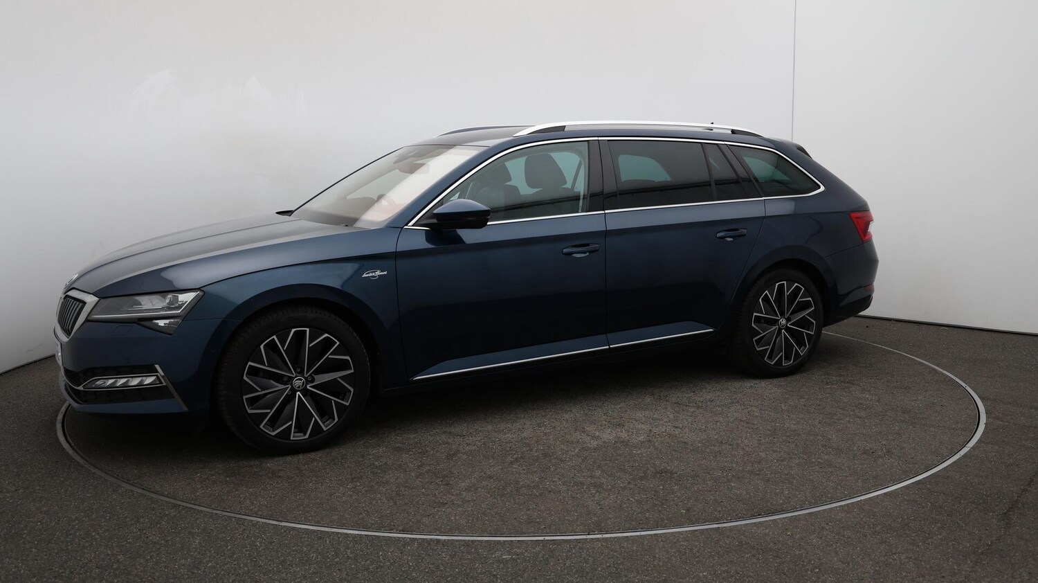 Used Skoda Superb 2021 for sale - 76152000: Photo 70