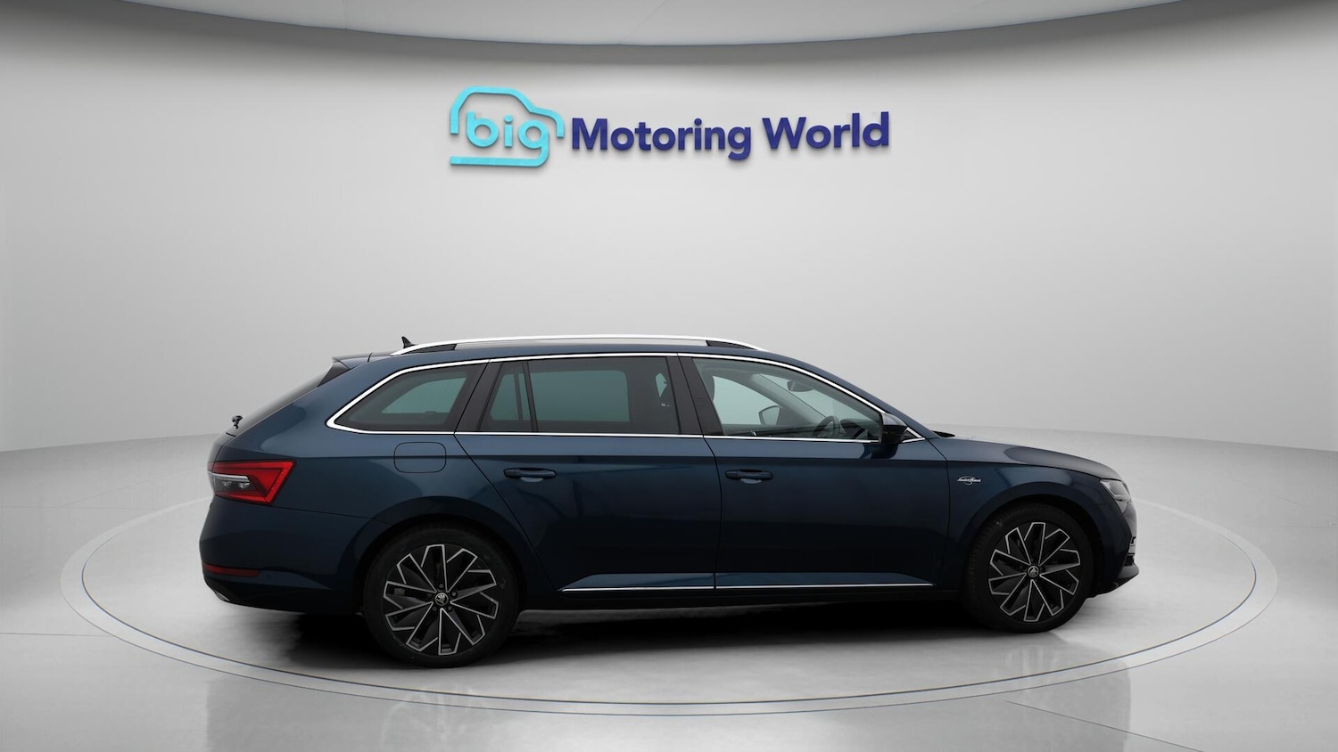 Used Skoda Superb 2021 for sale - 76152000: Photo 9