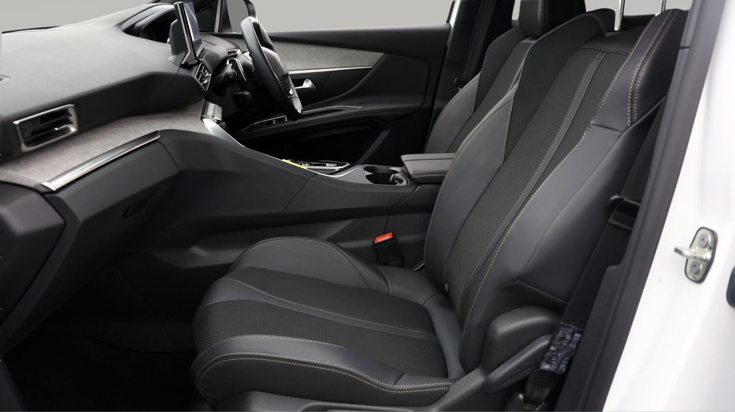 Used Peugeot 3008 2023 for sale - 77505548: Photo 14