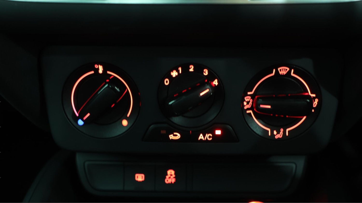 Used Audi A1 for sale - 76727889: Photo 13