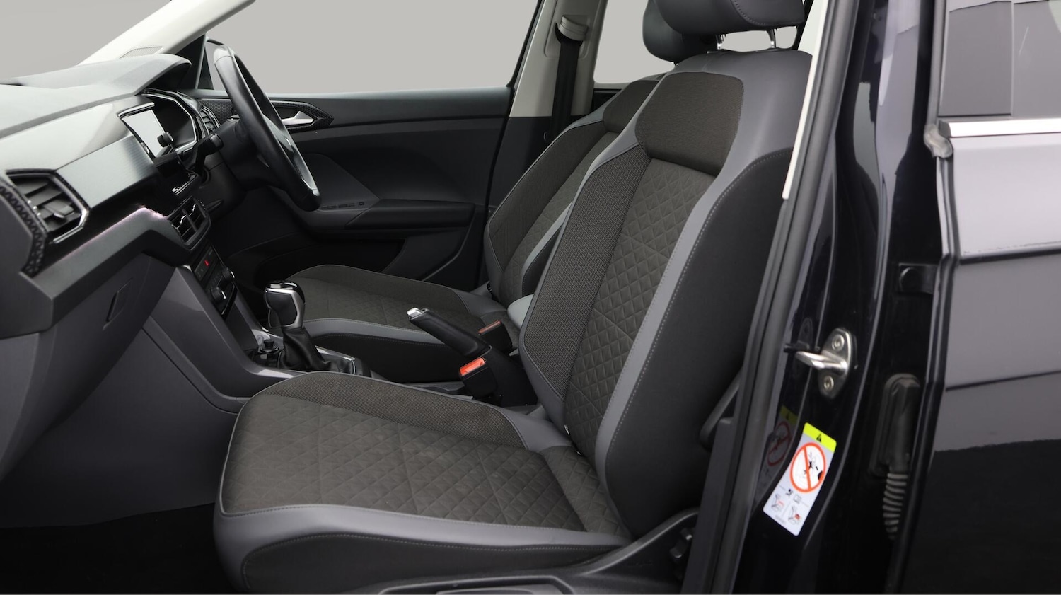 Used Volkswagen T-Cross 2021 for sale - 76370385: Photo 15