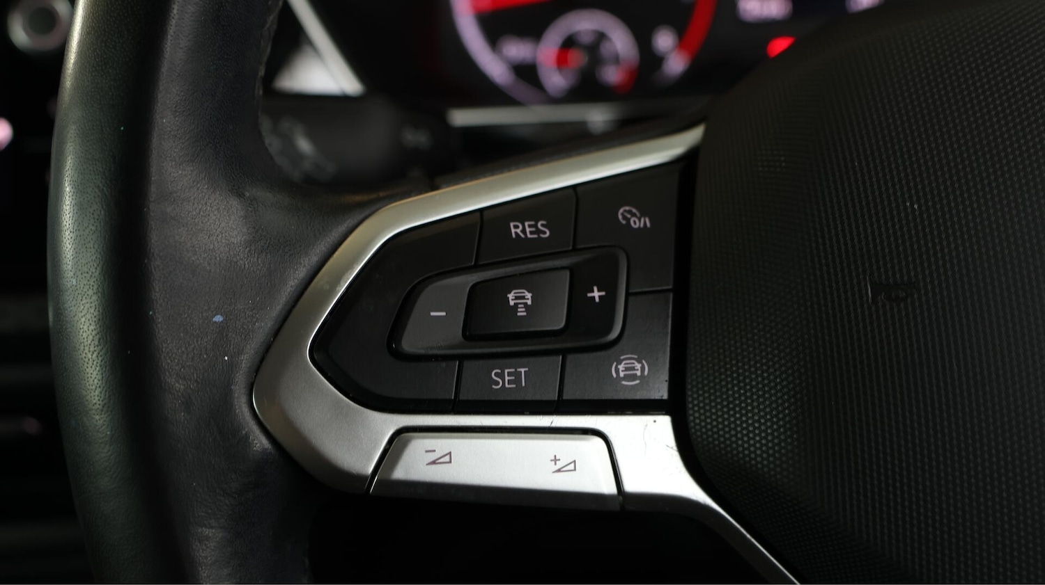 Used Volkswagen T-Cross 2021 for sale - 76370385: Photo 23