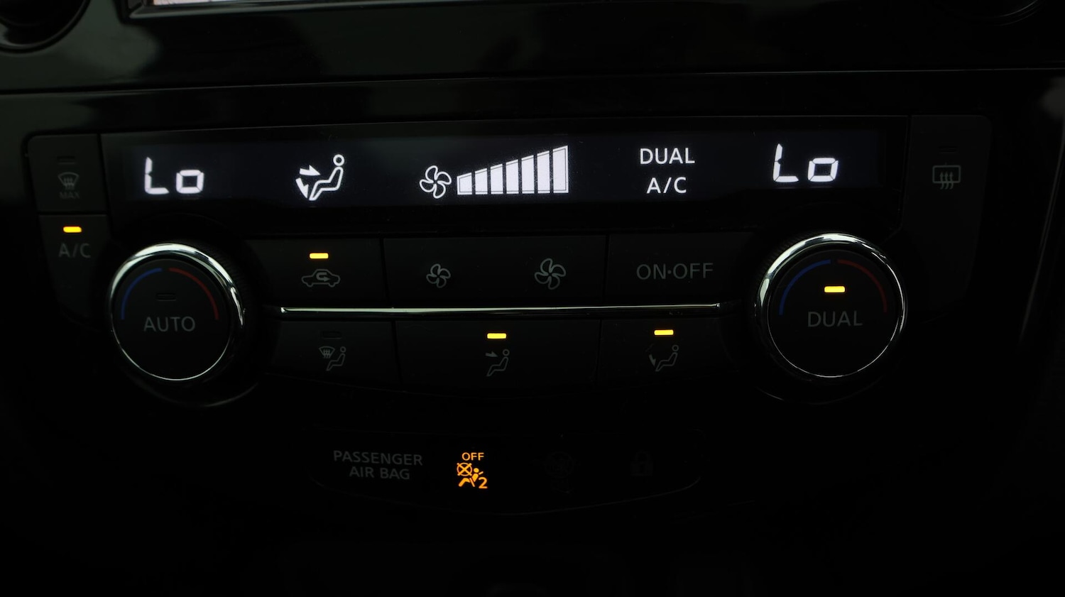 Used Nissan Qashqai for sale - 76473608: Photo 13