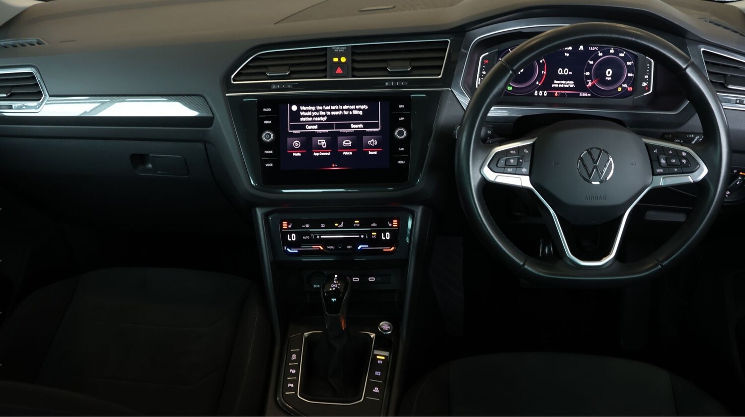 Used Volkswagen Tiguan 2023 for sale - 77854925: Photo 13