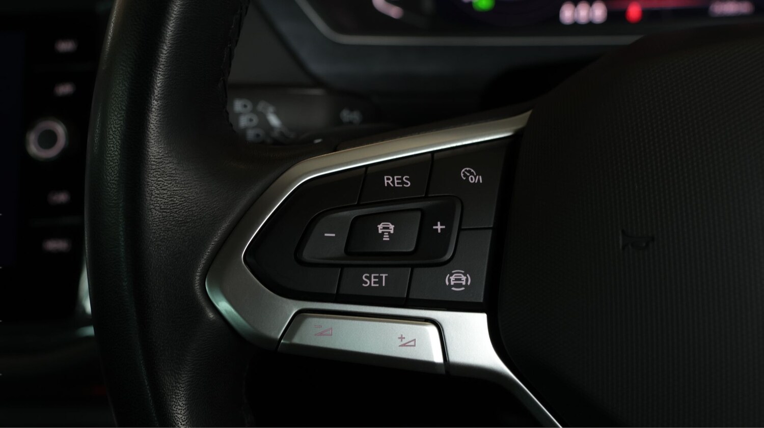 Used Volkswagen Tiguan 2023 for sale - 77854925: Photo 21