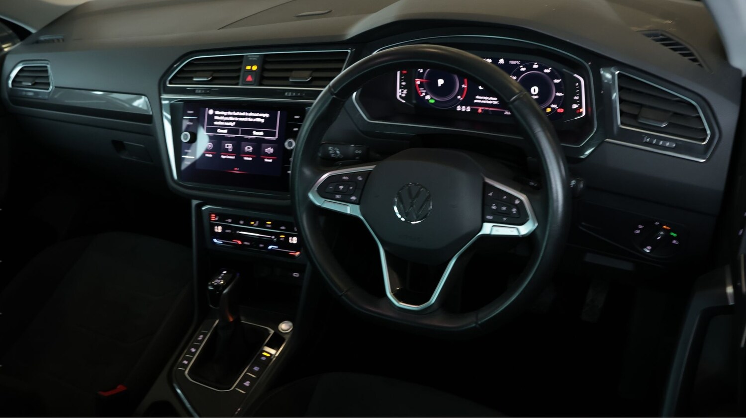 Used Volkswagen Tiguan 2023 for sale - 77854925: Photo 9