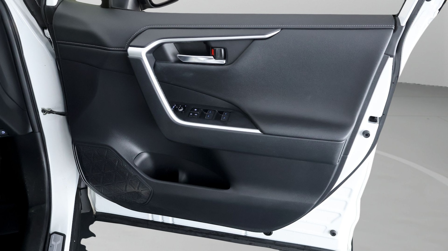 Used Toyota RAV4 2022 for sale - 77675462: Photo 14