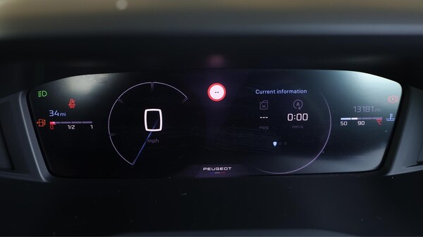 Used Peugeot 2008 2024 for sale - 76151184: Photo 11