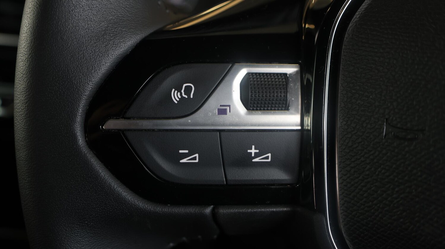 Used Peugeot 2008 2024 for sale - 76151184: Photo 23