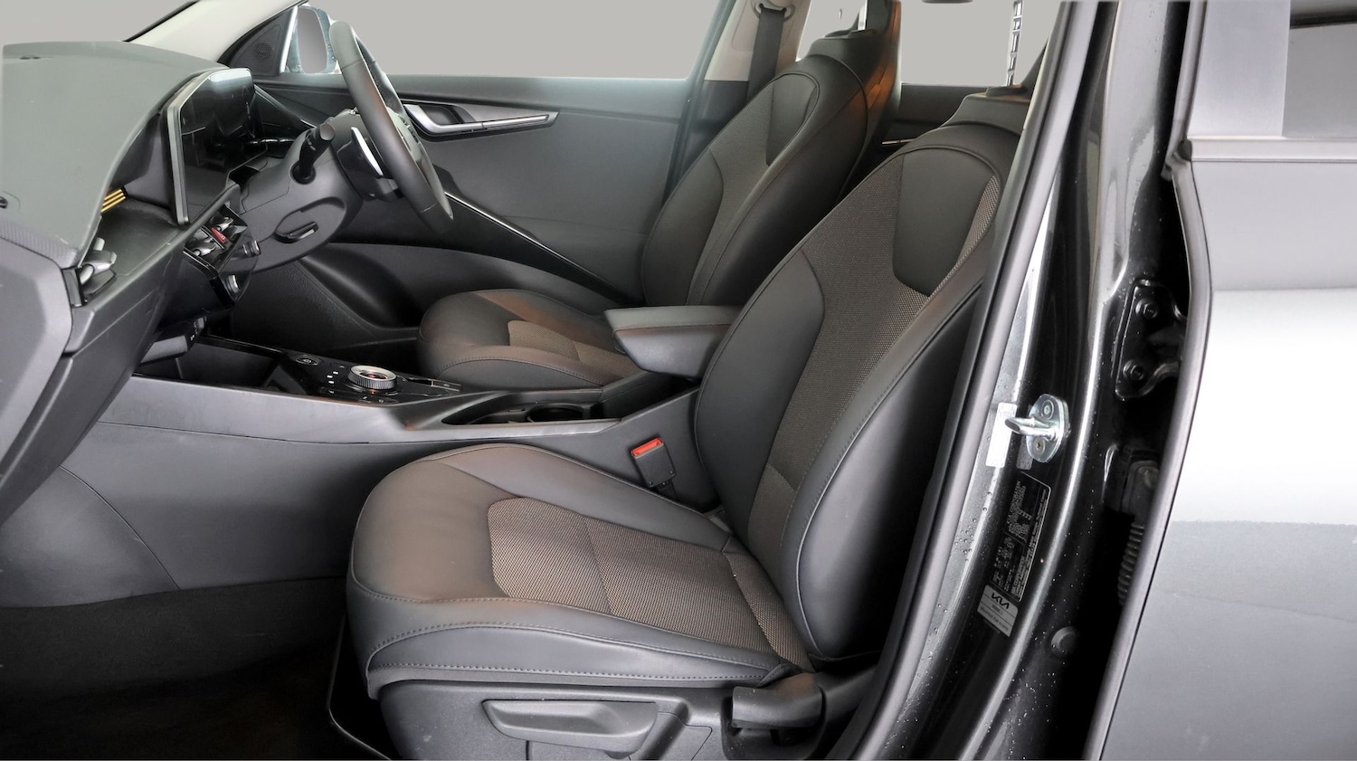 Used Kia Niro 2023 for sale - 78123518: Photo 13