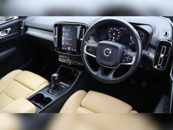 Used Volvo XC40 2020 for sale - 75635360: Photo