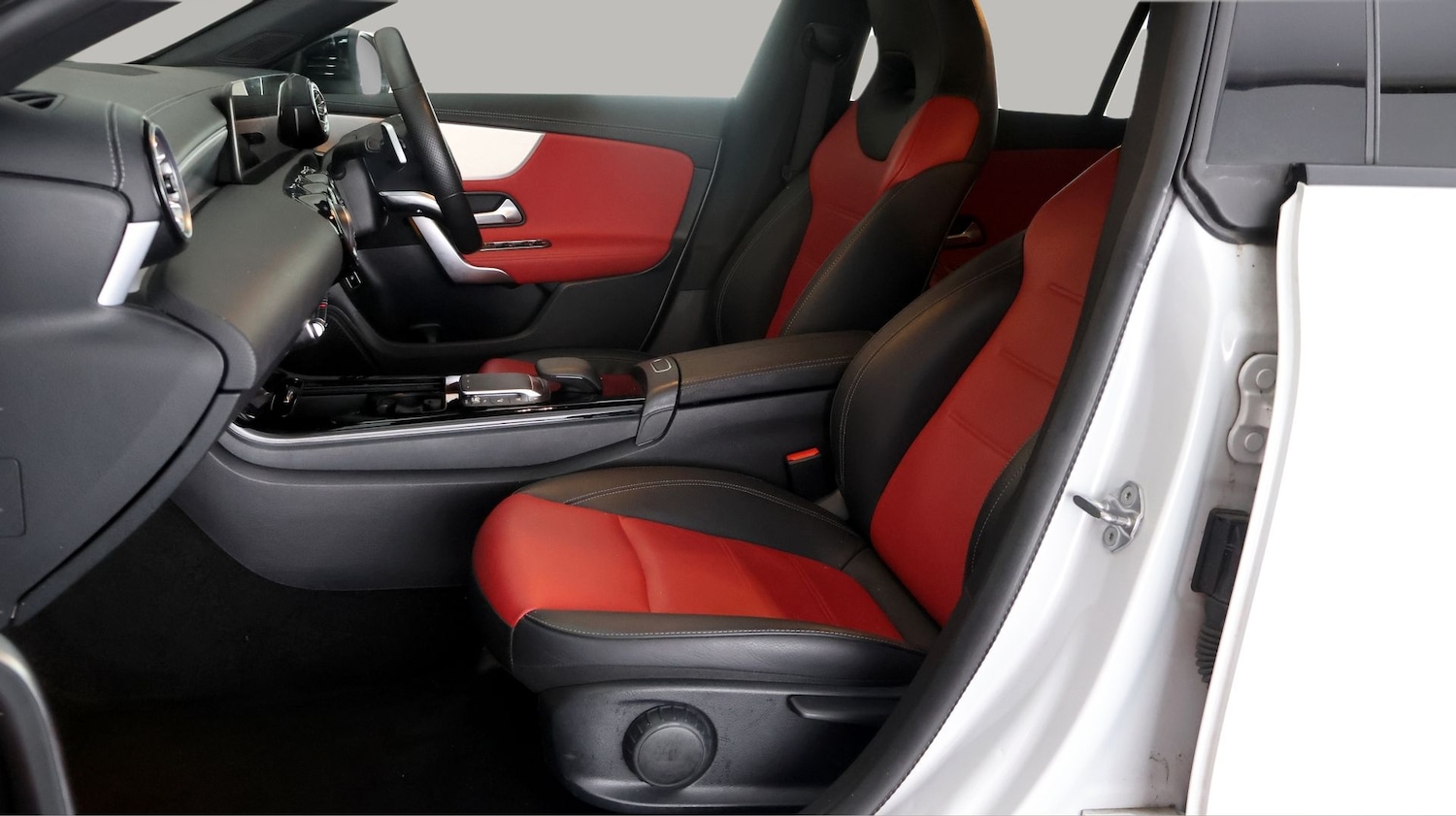 Used Mercedes-Benz CLA 2022 for sale - 77532214: Photo 13