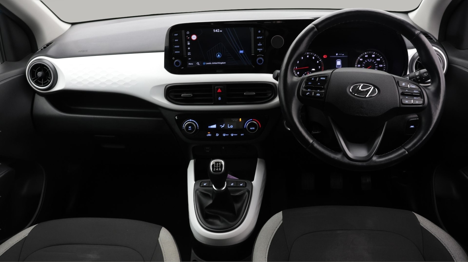 Used Hyundai i10 2023 for sale - 77854469: Photo 13