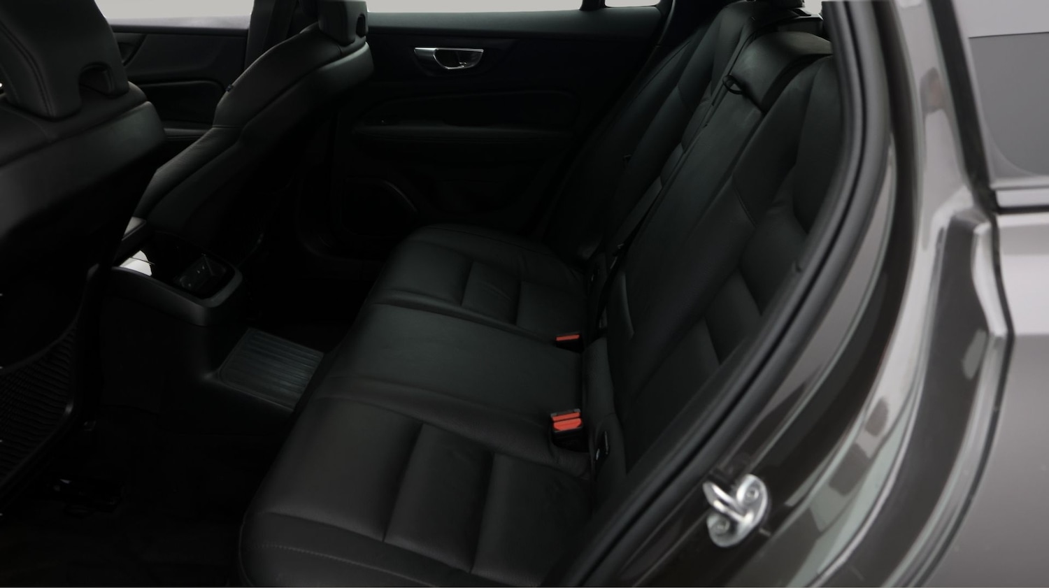 Used Volvo V60 2023 for sale - 77311256: Photo 16