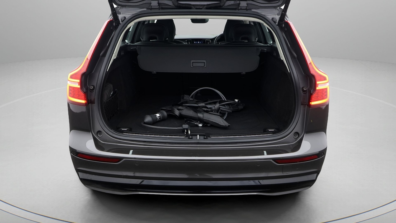 Used Volvo V60 2023 for sale - 77311256: Photo 17