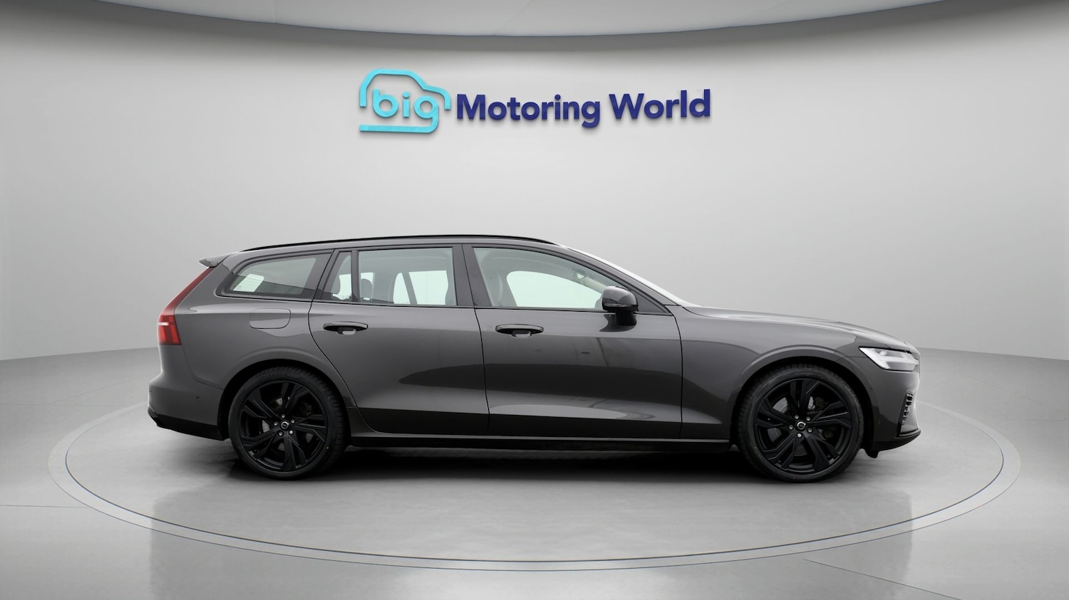Used Volvo V60 2023 for sale - 77311256: Photo 8