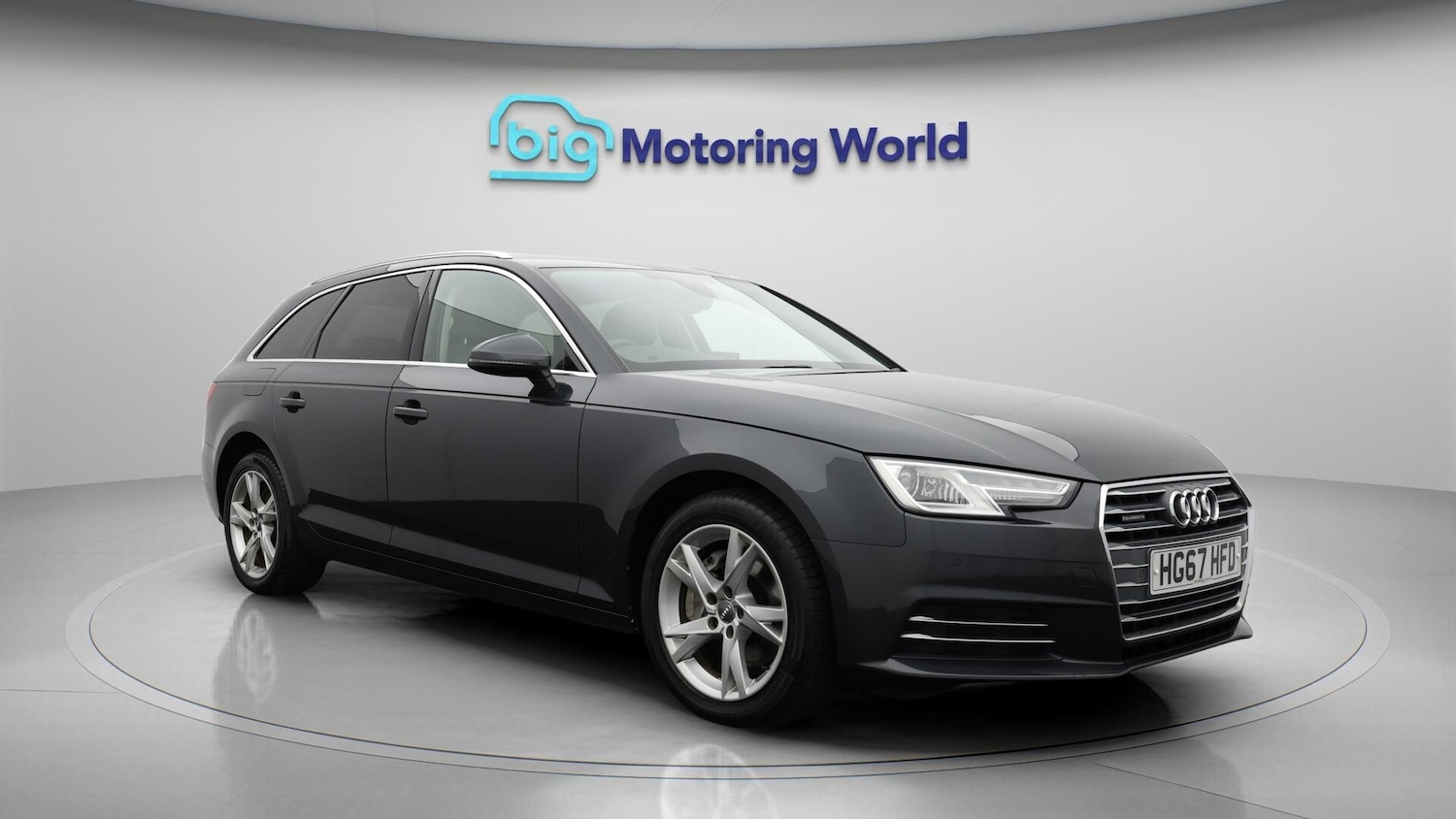 Used Audi A4 2017 for sale - 76658461: Photo 2