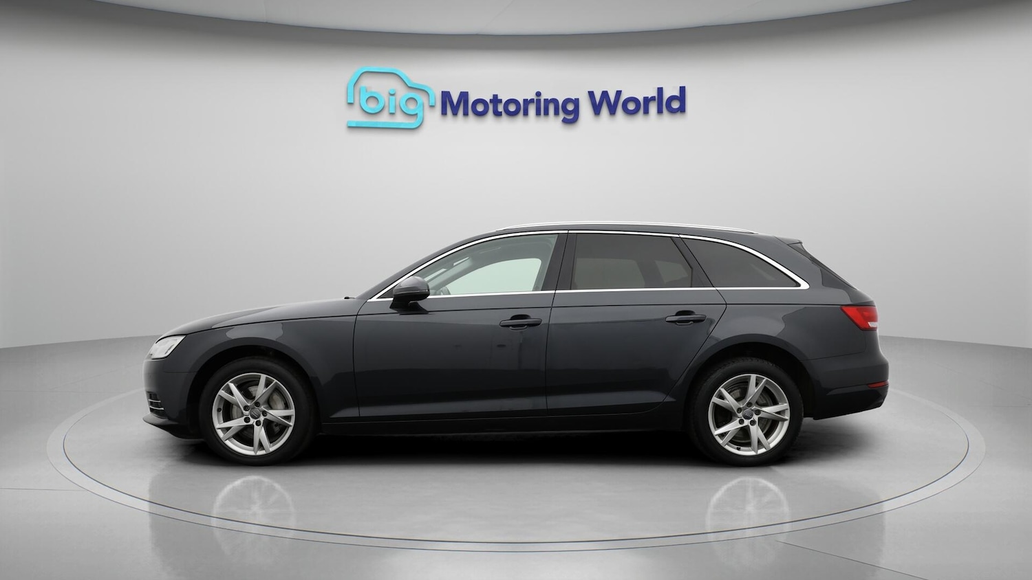 Used Audi A4 2017 for sale - 76658461: Photo 5