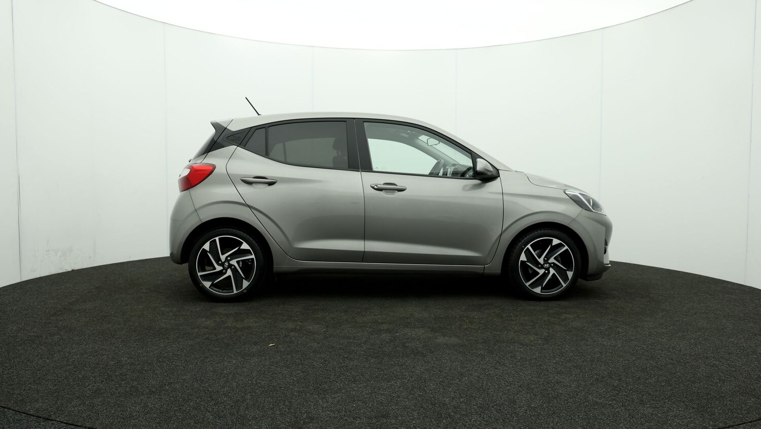 Used Hyundai i10 for sale - 76811735: Photo 34