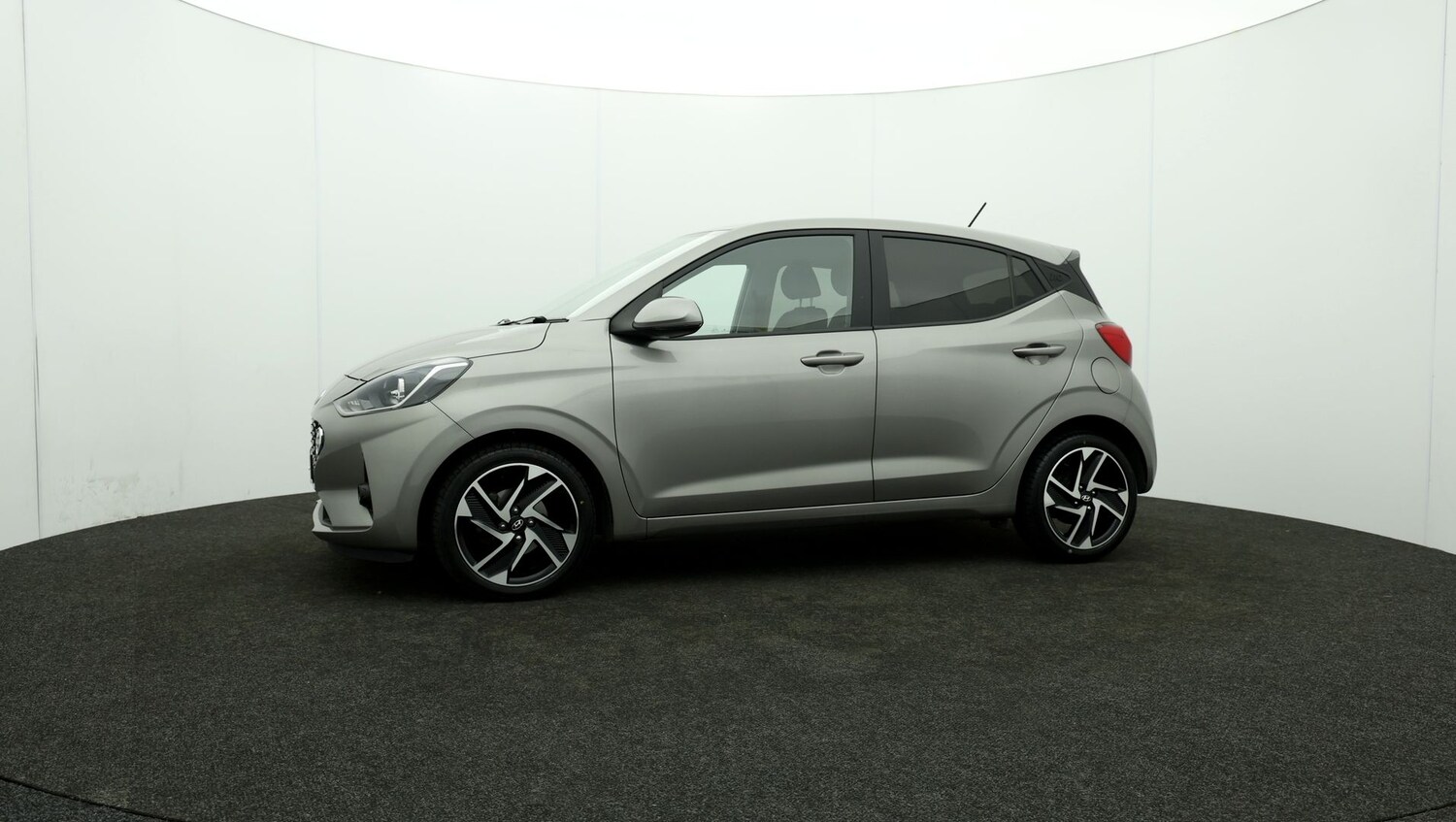 Used Hyundai i10 for sale - 76811735: Photo 61