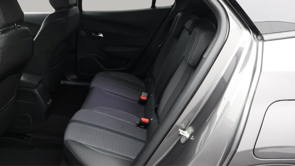 Used Peugeot 2008 2023 for sale - 75669306: Photo 17