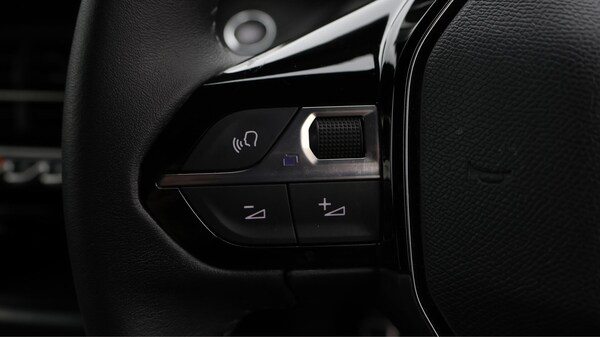 Used Peugeot 2008 2023 for sale - 75669306: Photo 23