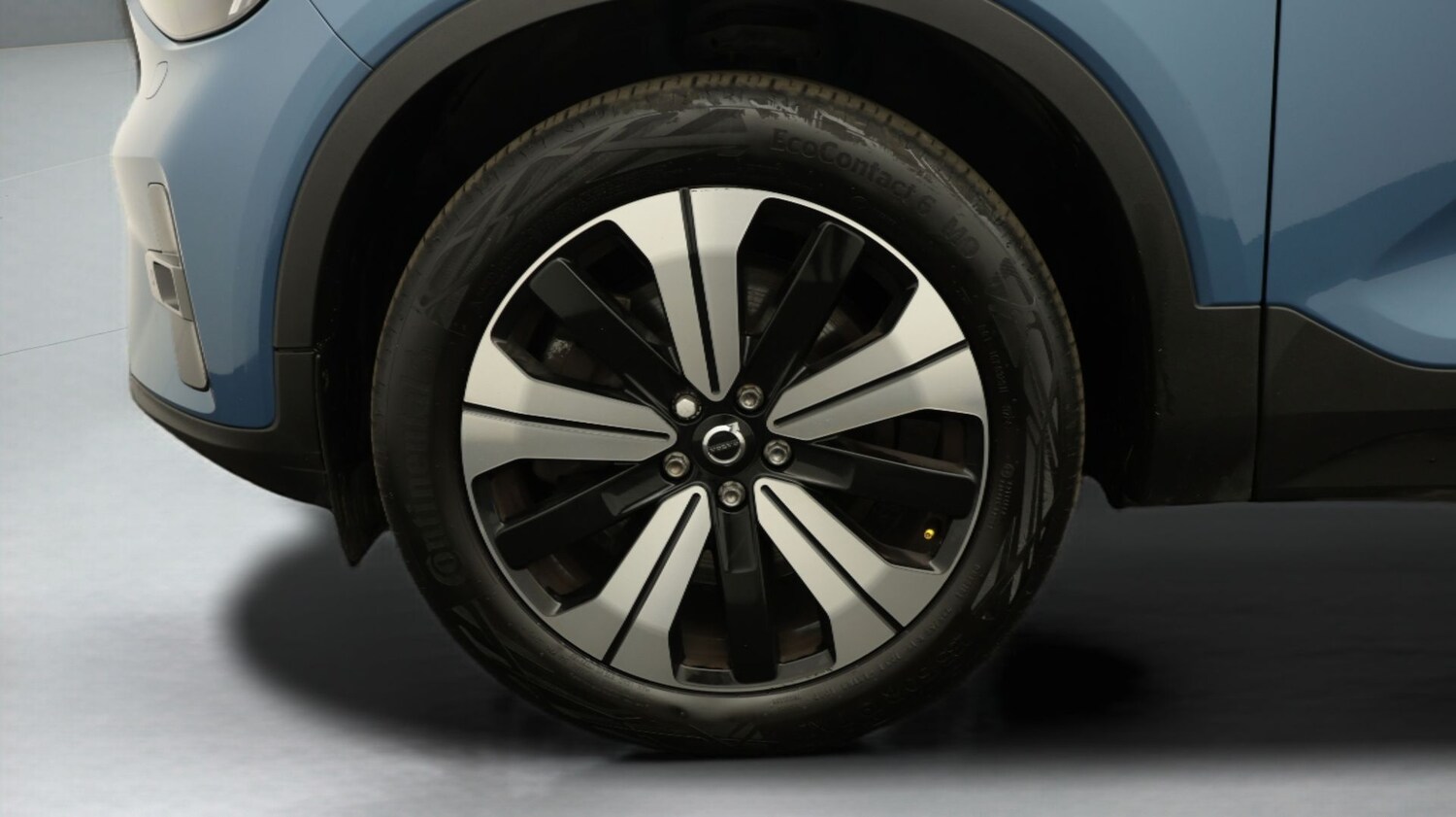 Used Volvo XC40 2023 for sale - 77743082: Photo 18