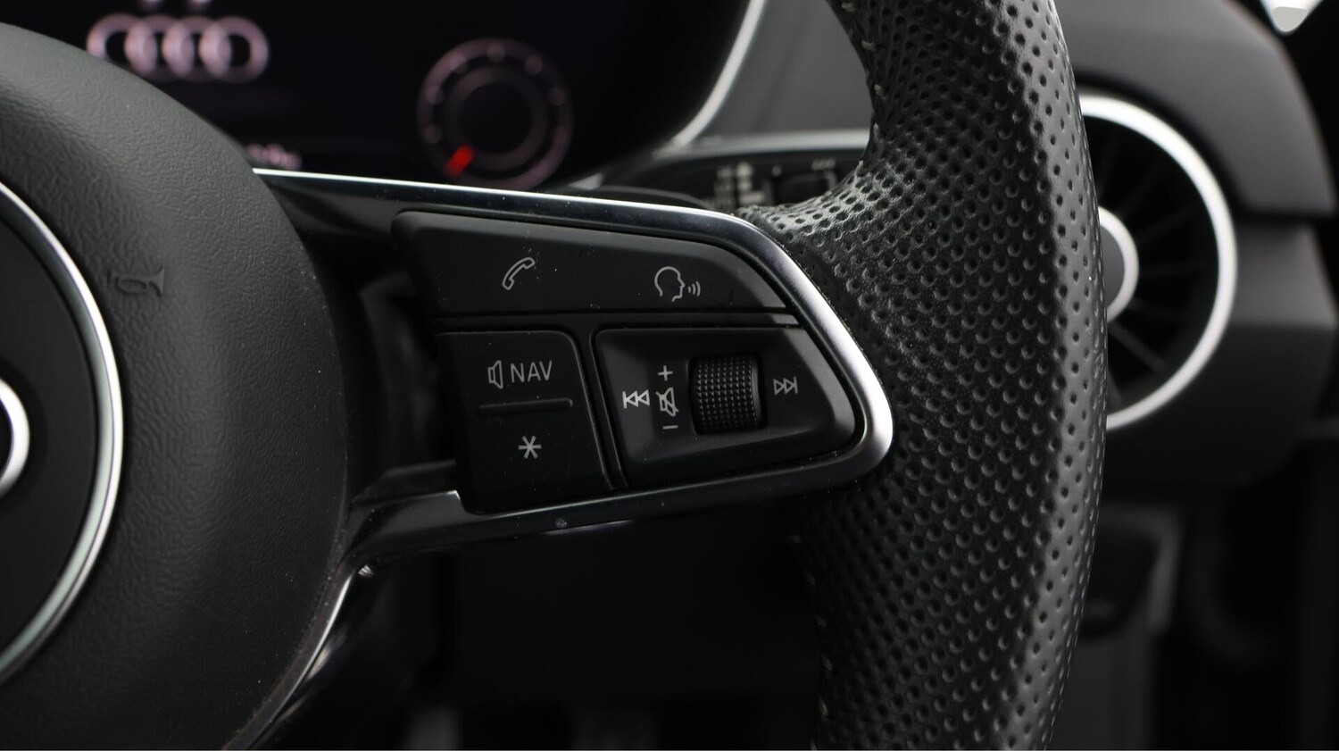 Used Audi TT 2019 for sale - 76619768: Photo 24