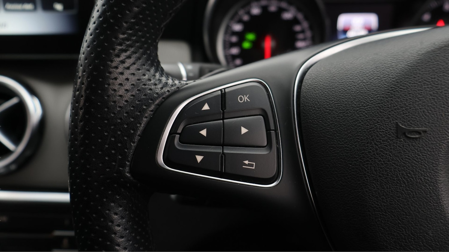 Used Mercedes-Benz GLA 2019 for sale - 77447681: Photo 22