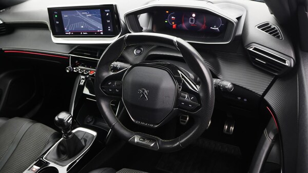 Used Peugeot 2008 2021 for sale - 76283703: Photo 10