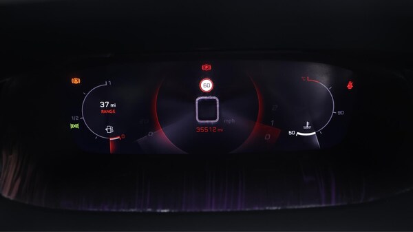 Used Peugeot 2008 2021 for sale - 76283703: Photo 11