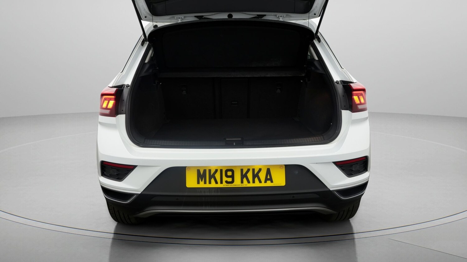 Used Volkswagen T-Roc for sale - 78201653: Photo 17