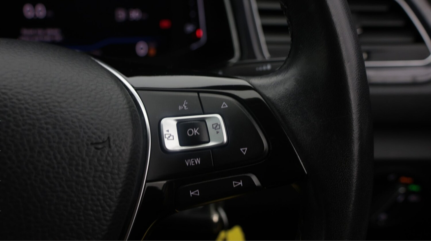 Used Volkswagen T-Roc for sale - 78201653: Photo 20