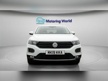 Used Volkswagen T-Roc 2019 for sale - 78201653: Photo
