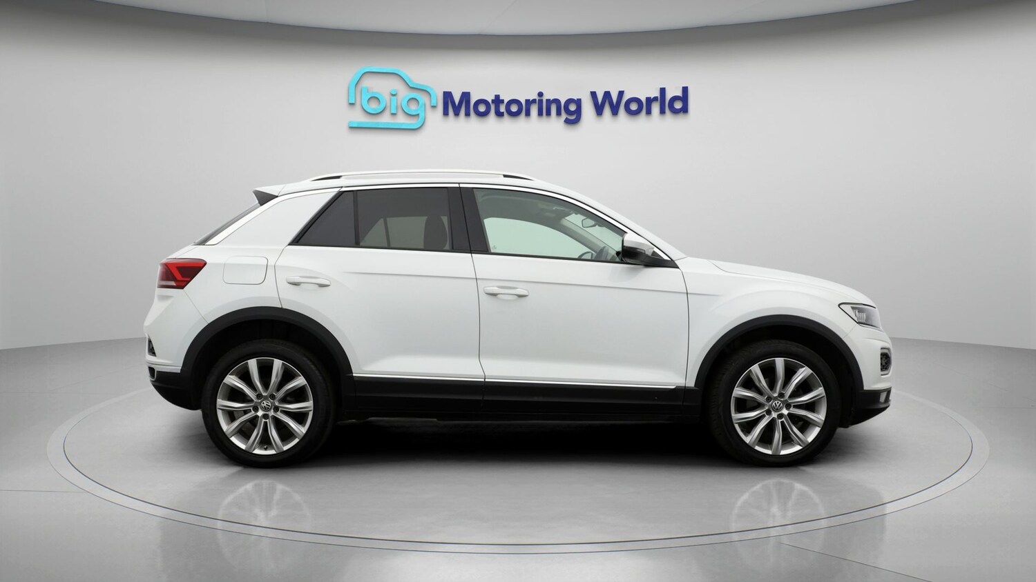 Used Volkswagen T-Roc for sale - 78201653: Photo 8