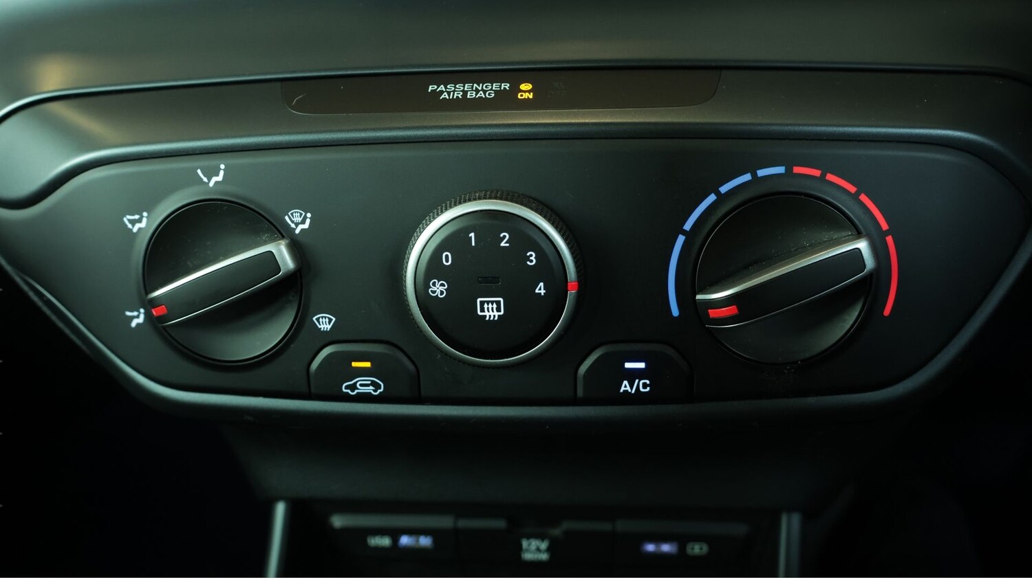 Used Hyundai BAYON 2023 for sale - 77766611: Photo 12