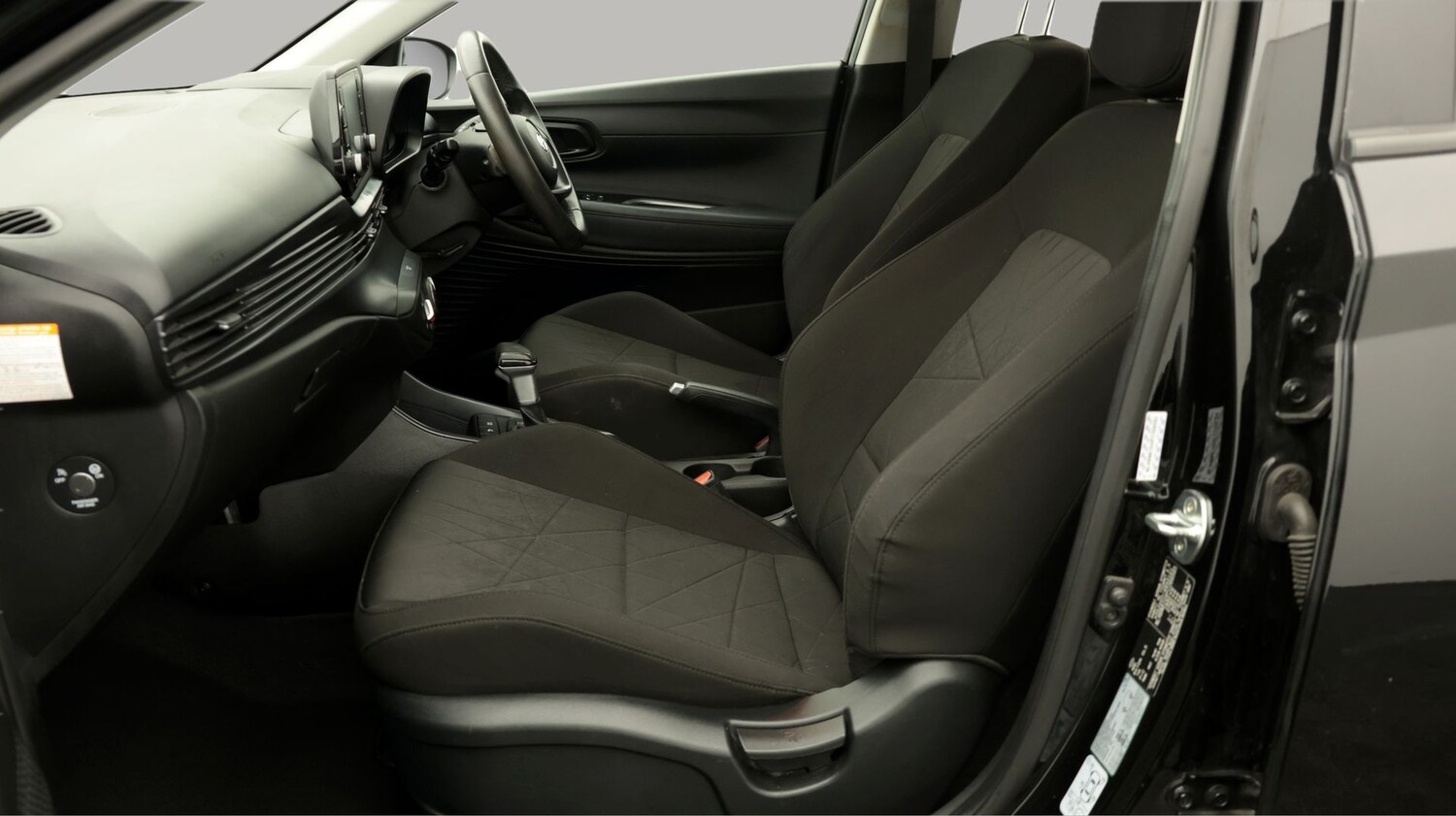 Used Hyundai BAYON 2023 for sale - 77766611: Photo 14