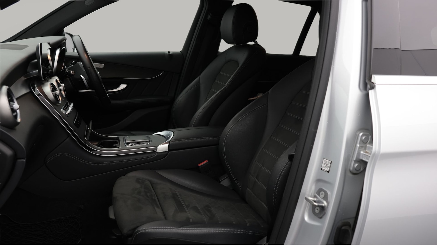 Used Mercedes-Benz GLC 2020 for sale - 77941636: Photo 14